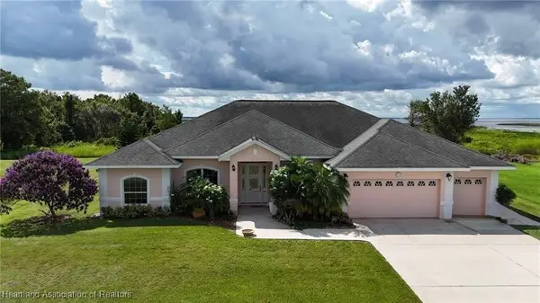 1101 Lakeside Way, Sebring, FL 33876
