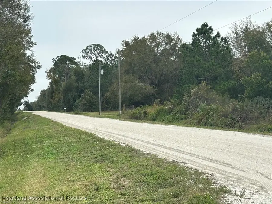 3015 W Bulaich Road, Avon Park, FL 33825 - Image #2