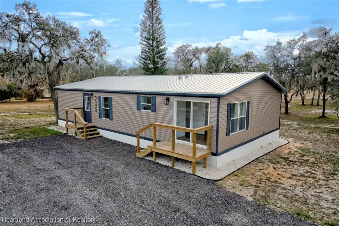 205 Oakwood Lane, Sebring, FL 33876 - Image #1