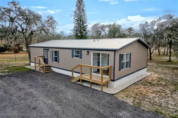 205 Oakwood Lane, Sebring, FL 33876