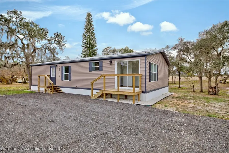 205 Oakwood Lane, Sebring, FL 33876 - Image #3