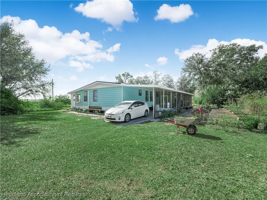 5514 Ollie Roberts Road, Bowling Green, FL 33834 - Image #3