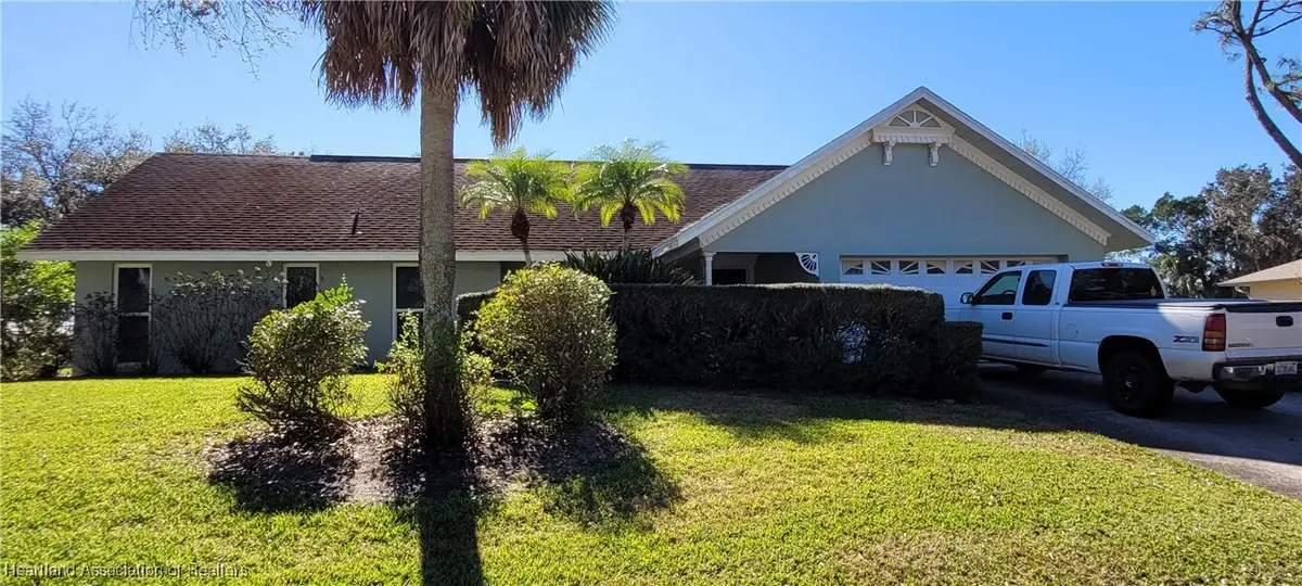308 Oak Knolls Circle, Sebring, FL 33876 - Image #1