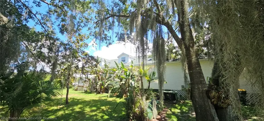 1300 Lakeshore Drive, Lorida, FL 33857 - #2