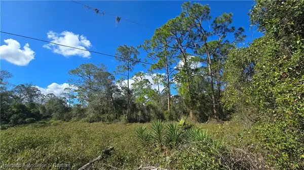 Abernathy Avenue, Sebring, FL 33875