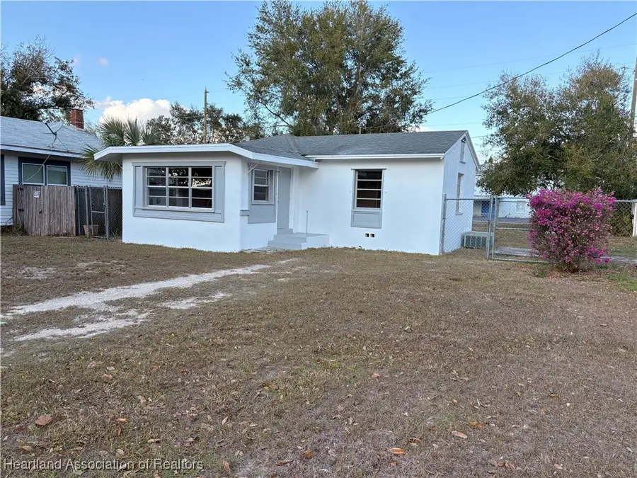 228 Magnolia Avenue, Sebring, FL 33870 - Image #2
