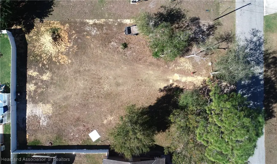 1435 Gramarcy Avenue, Sebring, FL 33875 - Image #2