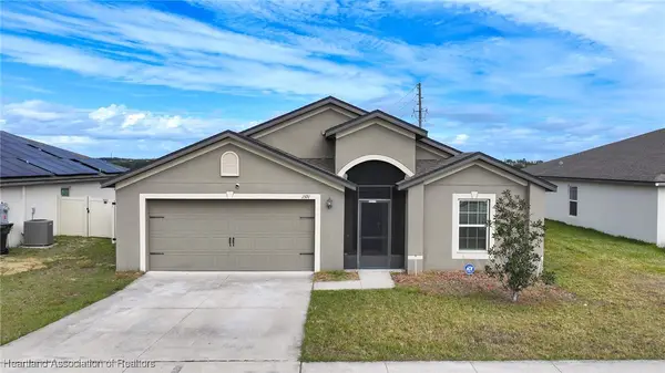 1591 Swan Lake Circle, Dundee, FL 33838