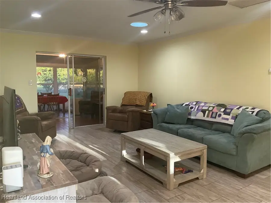 126 Parkview Circle, Lake Placid, FL 33852 - #3