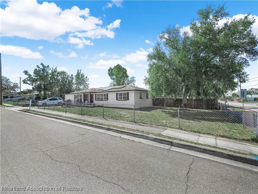 1335 Glenwood Avenue, Sebring, FL 33870 - Image #2