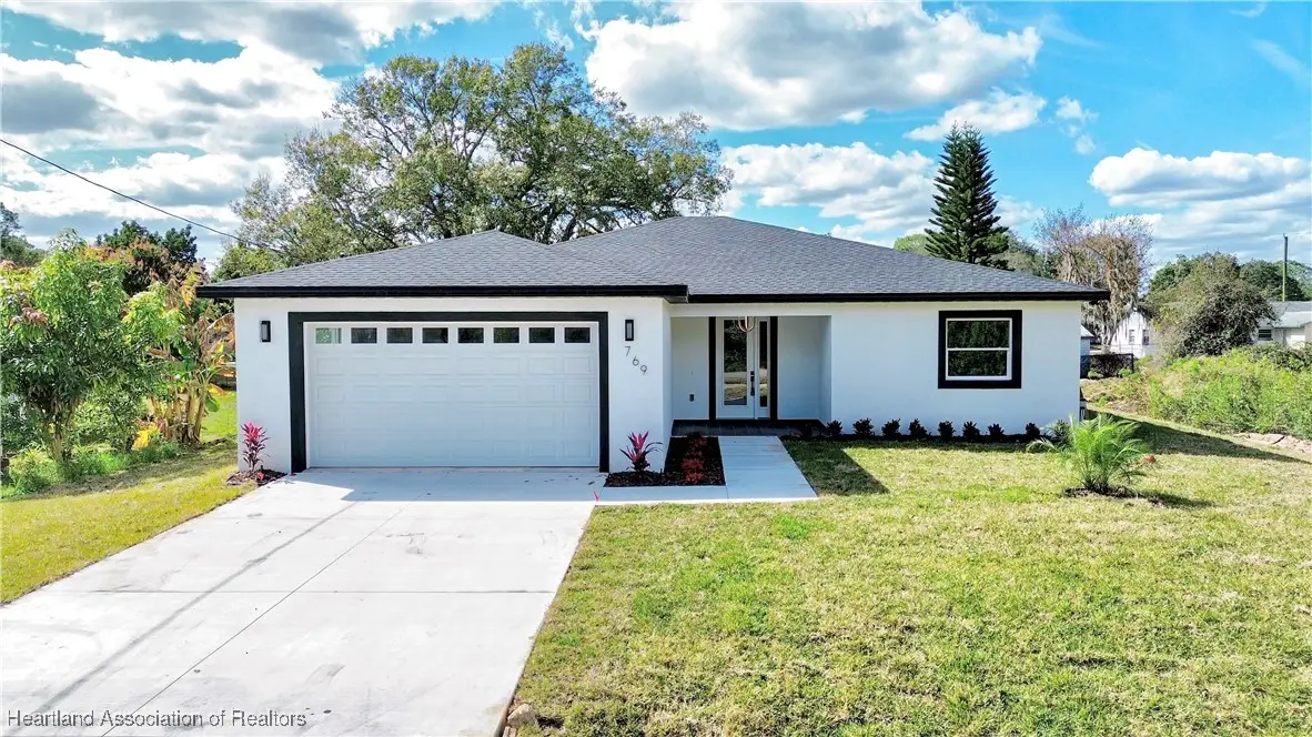 769 Memorial Drive, Sebring, FL 33870 - Image #1