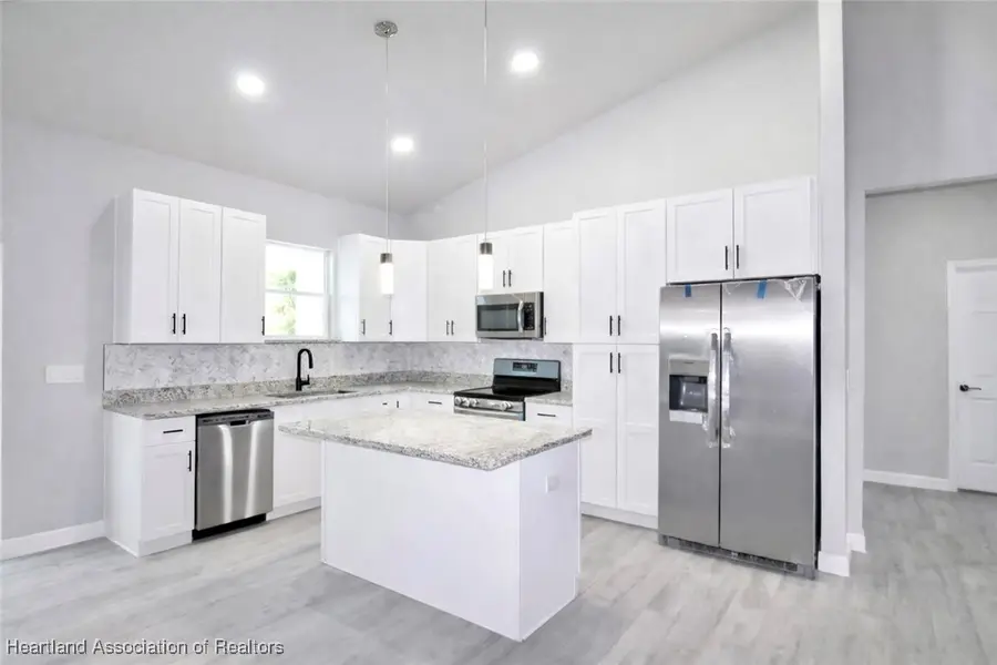 769 Memorial Drive, Sebring, FL 33870 - Image #3