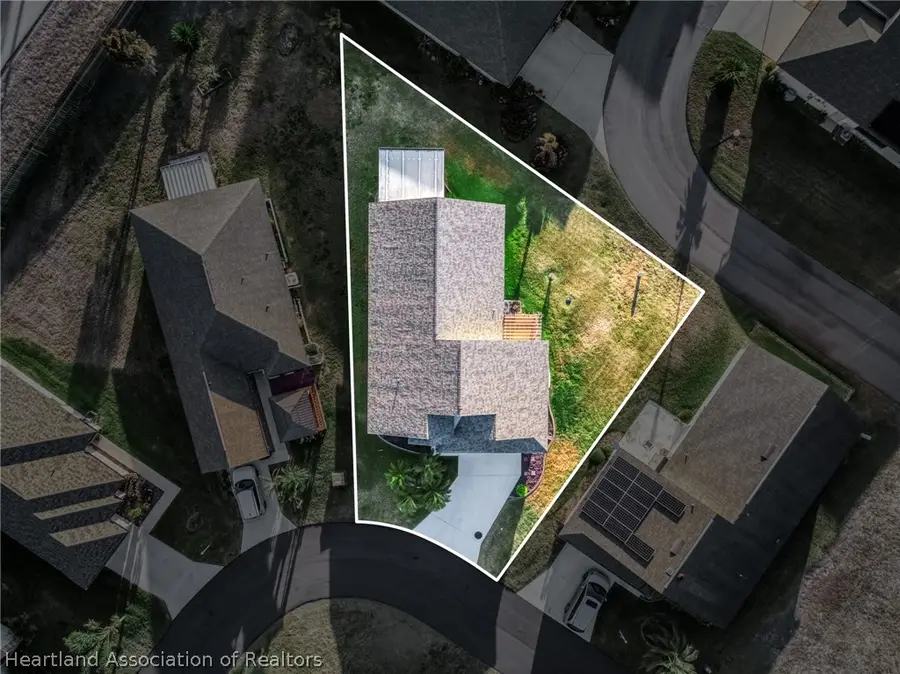 693 W Wesley Circle, Avon Park, FL 33825 - #3