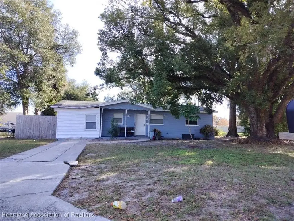 909 N Ruth Avenue, Lakeland, FL 33815 - Image #1