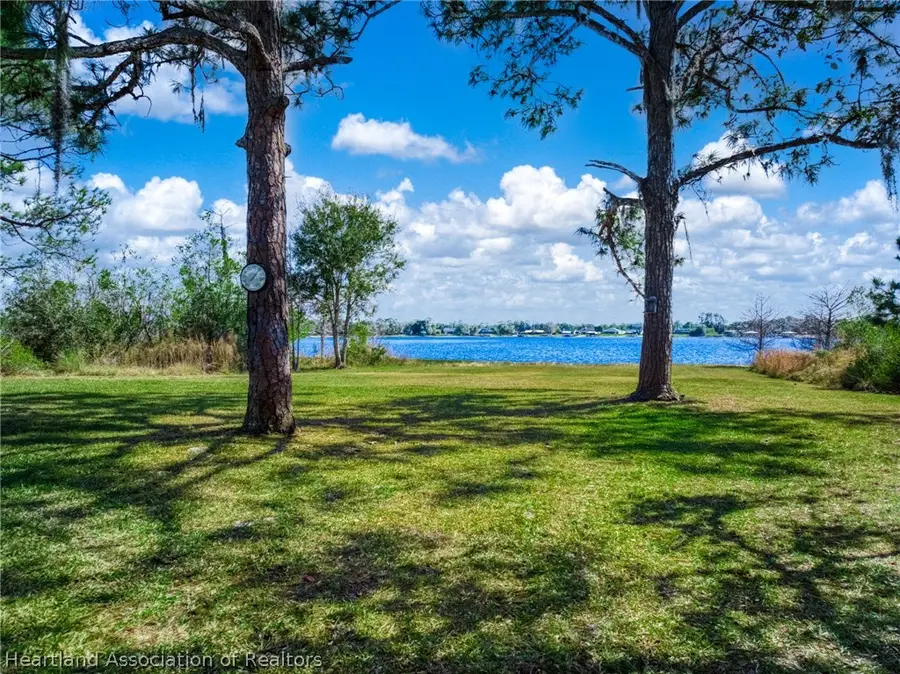 3288 Popinjay Avenue, Lake Placid, FL 33852 - Image #2