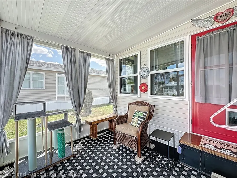 475 Pineloop, Frostproof, FL 33843 - Image #2