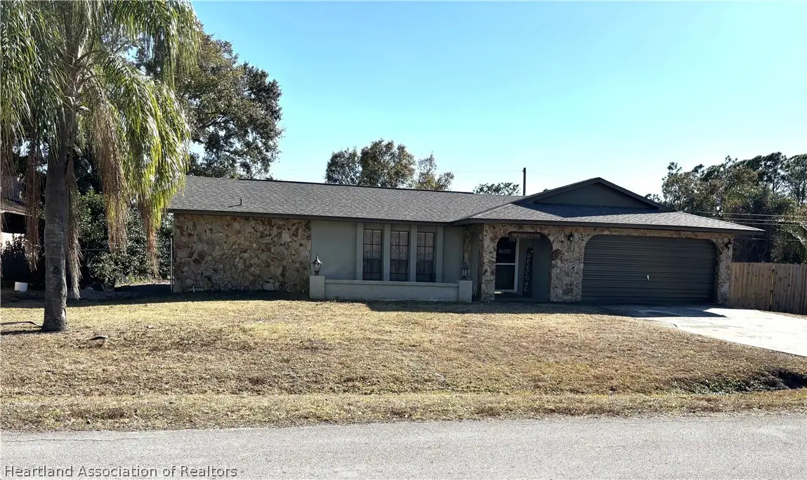715 Garland Avenue, Sebring, FL 33875 - Image #1