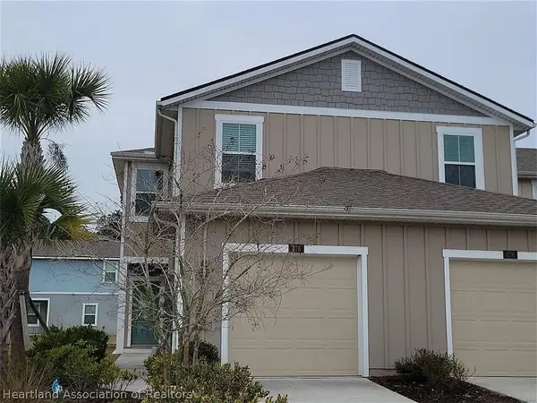 878 Capitol Parkway, Jacksonville, FL 32218