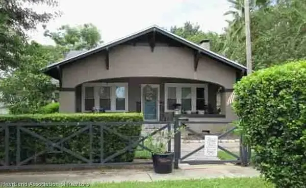 120 S 1st Street, Haines City, FL 33844