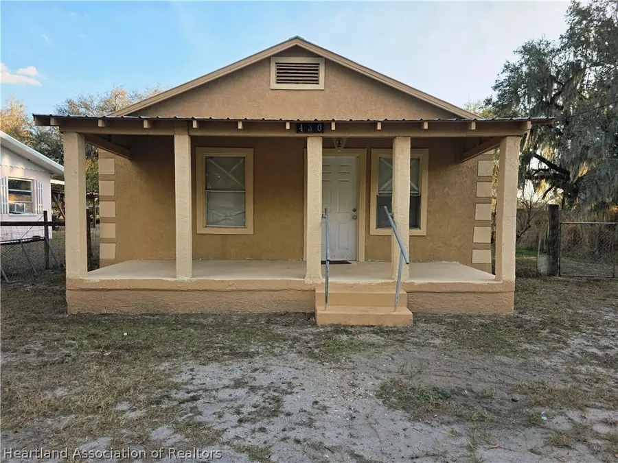 430 4th Street E, Zolfo Springs, FL 33890 - #2