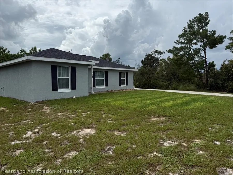 107 Elba Drive Ne, Lake Placid, FL 33852 - #2