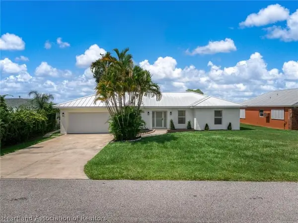 107 Lakefront Lane Nw, Lake Placid, FL 33852