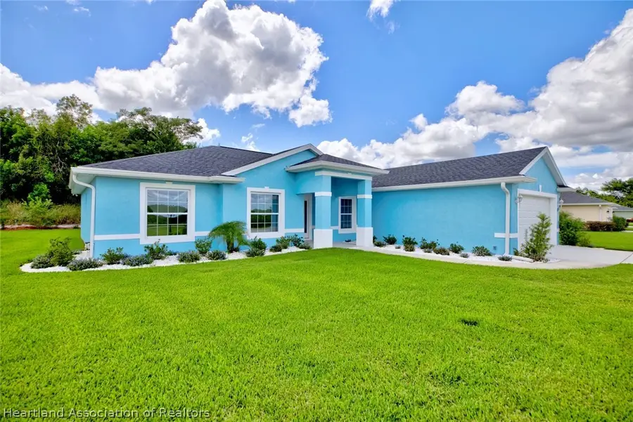 124 Clinton Avenue, Lake Placid, FL 33852 - #2