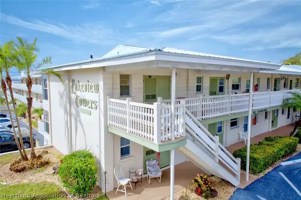 1801 Lakeview Drive #301, Sebring, FL 33870