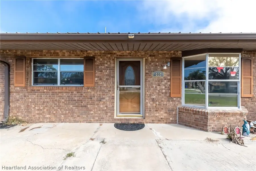 217 Eagle Avenue, Sebring, FL 33870 - #2