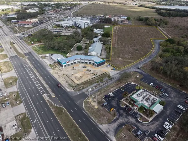 2000 Village Grove Boulevard, Sebring, FL 33870