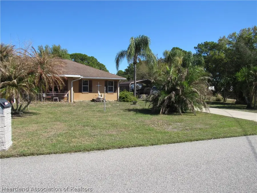 108 Grenada Street Ne, Lake Placid, FL 33852 - #2