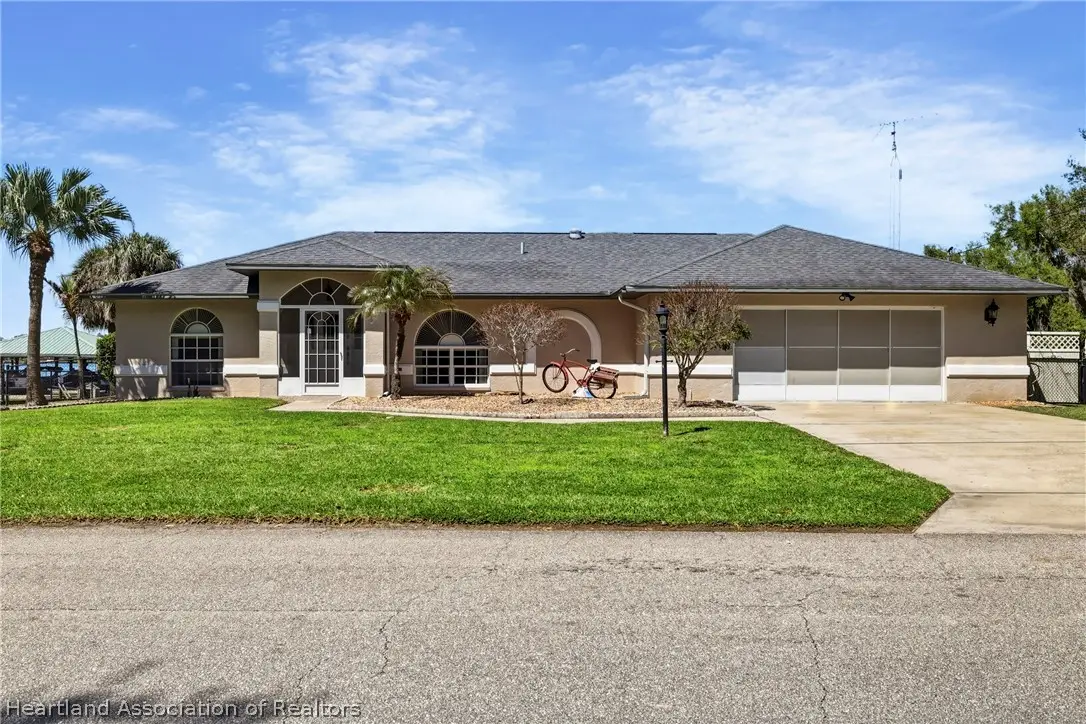 1086 Lake Carrie Drive, Lake Placid, FL 33852 - #1