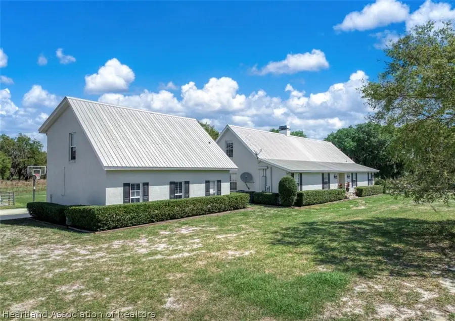 925 E Oak Island Road, Avon Park, FL 33825 - #2