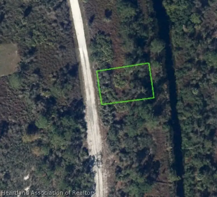 112 W Canal Way Ne, Lake Placid, FL 33852 - #3