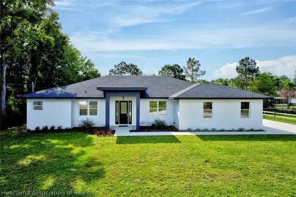 2011 W Falcon Road, Avon Park, FL 33825