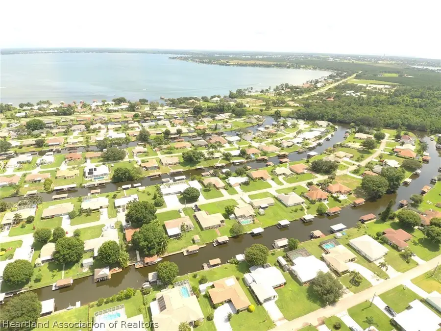 124 Bougainvillea Street Ne, Lake Placid, FL 33852 - #2