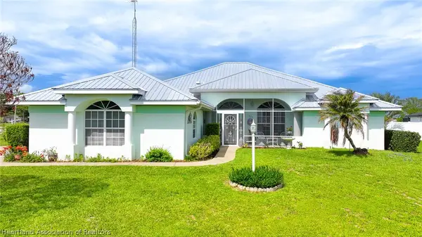 825 Holly Drive, Sebring, FL 33876