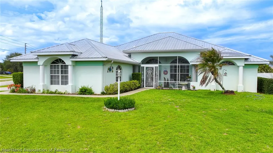 825 Holly Drive, Sebring, FL 33876 - #2