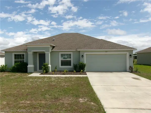 512 Central Ridge Lane, Frostproof, FL 33843
