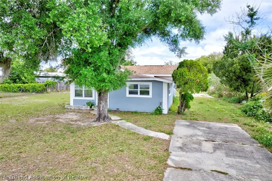 109 S Anoka Avenue, Avon Park, FL 33825 - #3