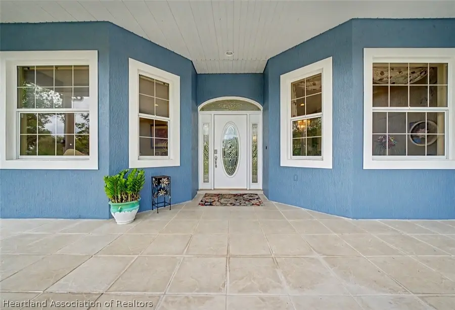 930 Us Highway 98 W, Frostproof, FL 33843 - #2