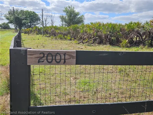 2001 Maine Coon Street, Venus, FL 33960