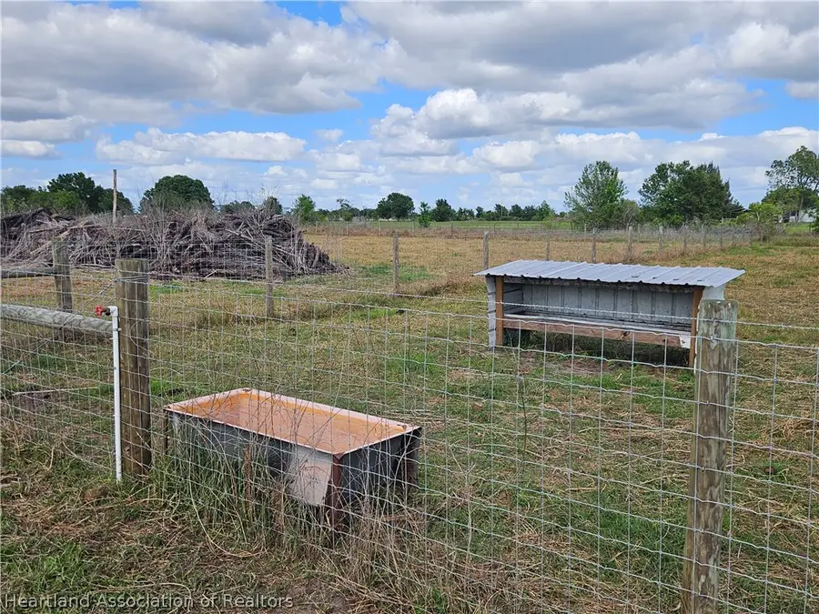 2001 Maine Coon Street, Venus, FL 33960 - #2