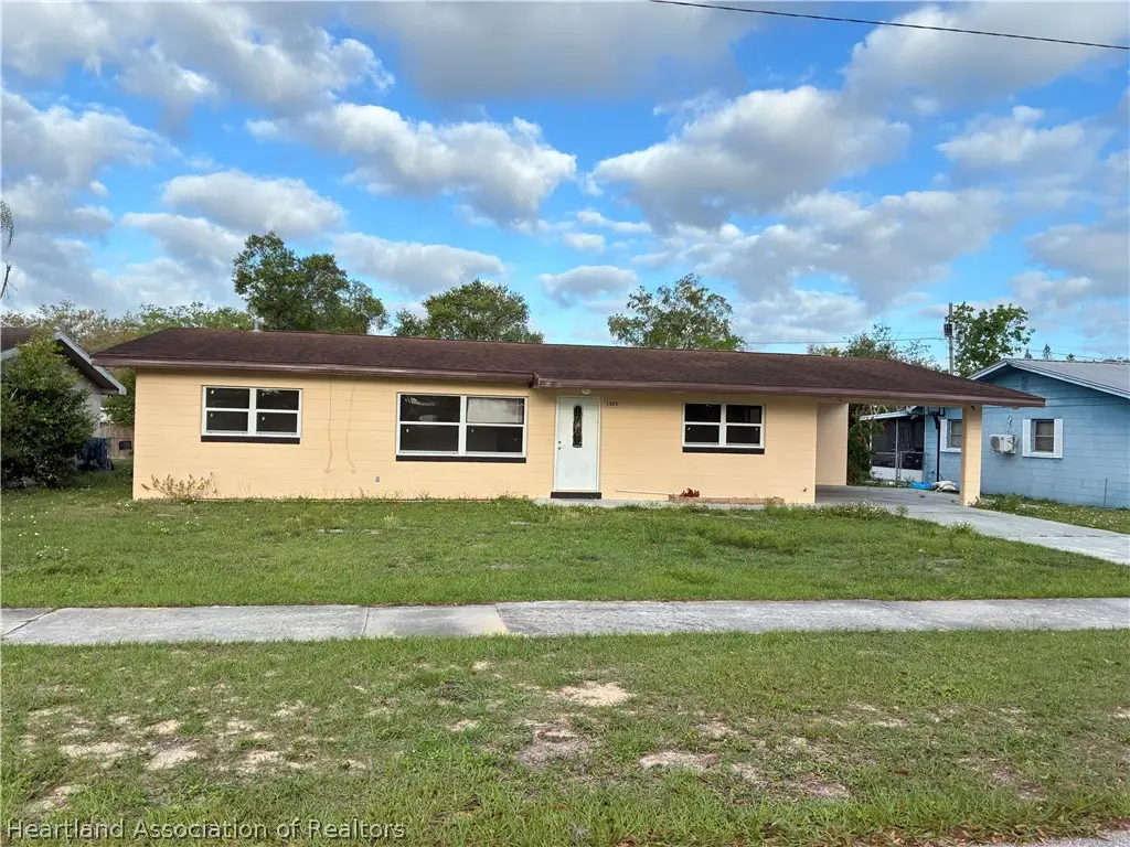 1525 Lagrange Avenue, Sebring, FL 33870 - #1