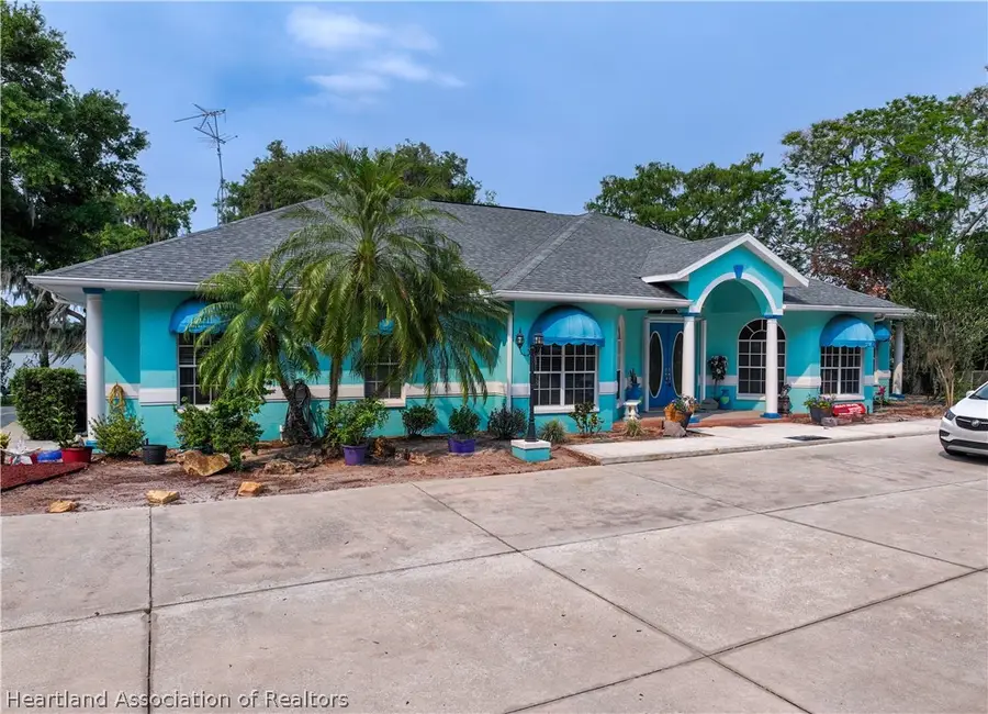 1002 W Pickett Circle, Avon Park, FL 33825 - #3