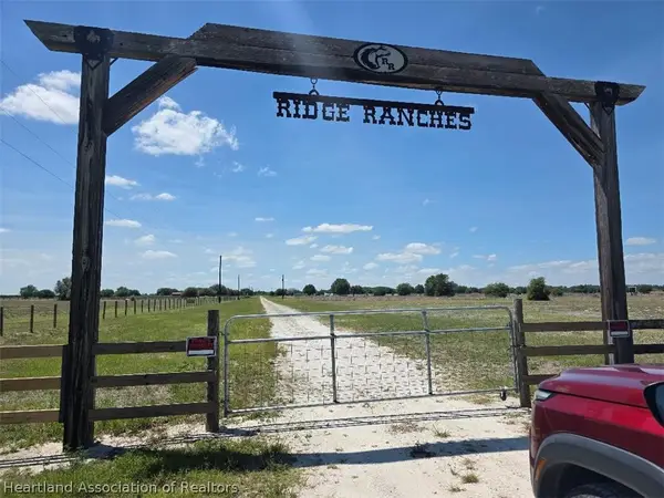 6109 Farmgirl Avenue, Venus, FL 33960