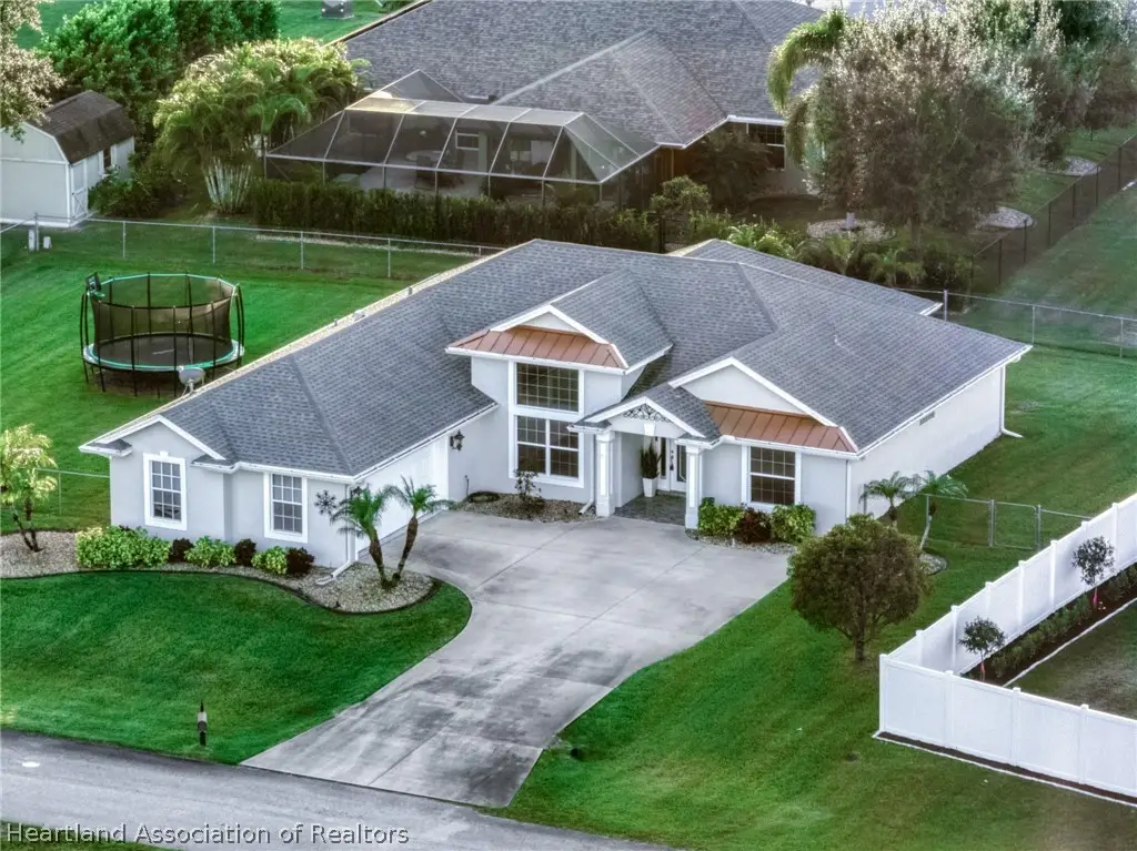 808 Spring Lake Boulevard, Sebring, FL 33876 - #1