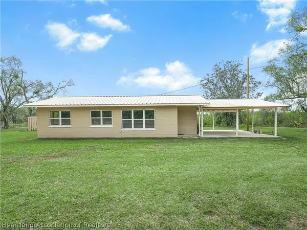 5926 Van Simmons Road, Wauchula, FL 33873