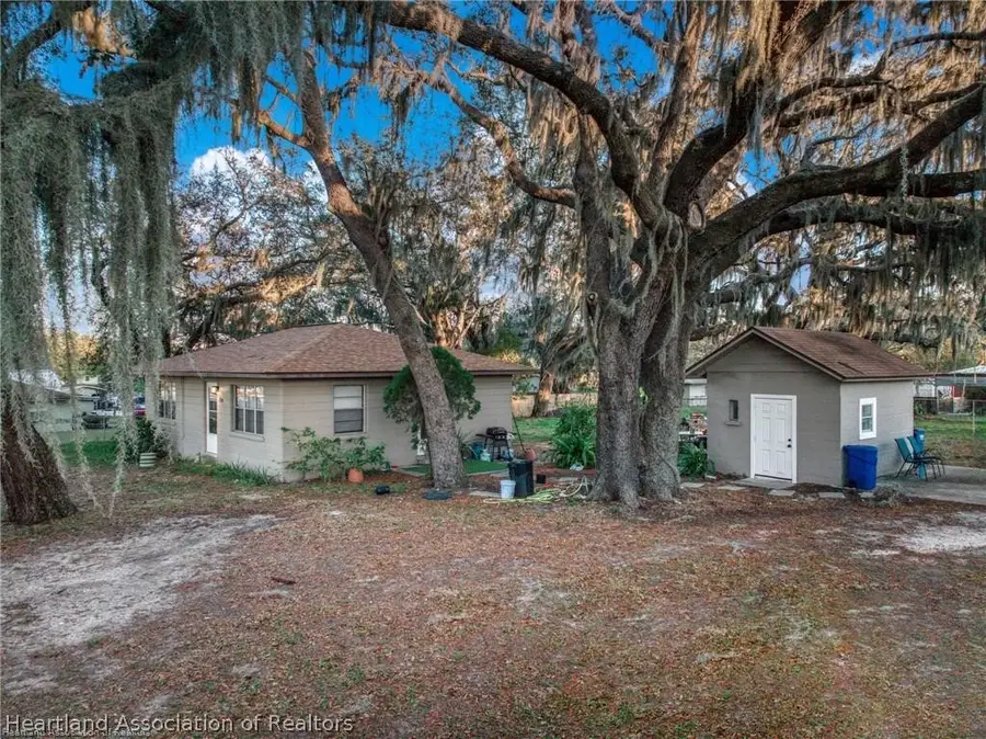 3515 Kenilworth Boulevard, Sebring, FL 33870 - #2