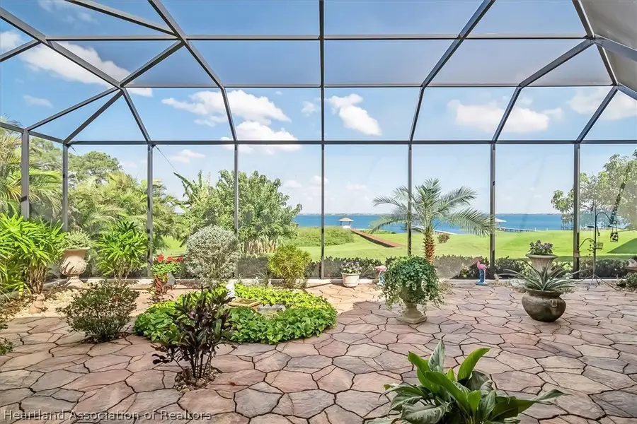 207 South Bear Pointe Drive, Lake Placid, FL 33852 - #3